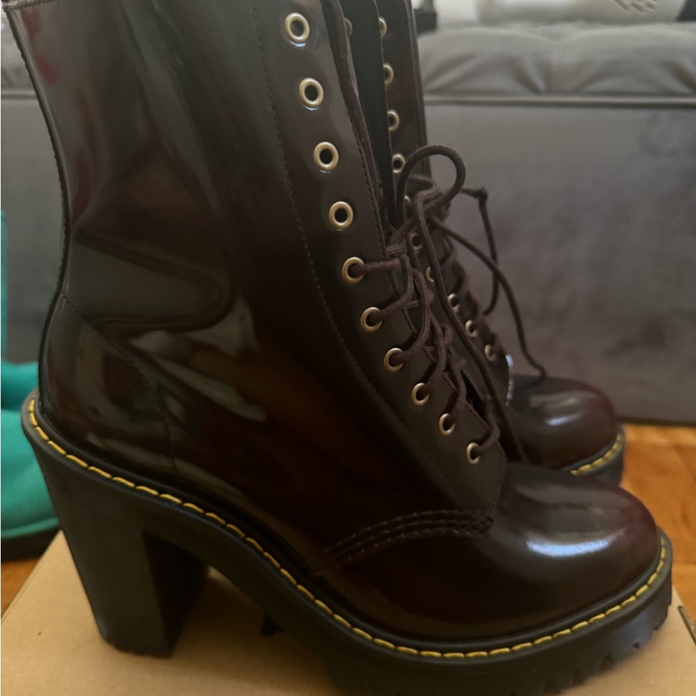 Women doc martens